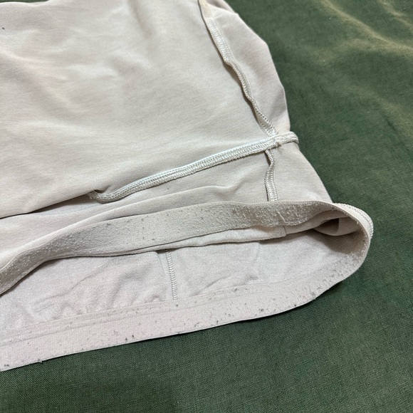 Vuori Halo Performance Crop 2.0 - Picture 4 of 6